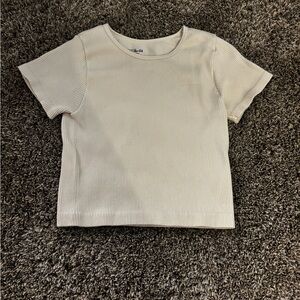 semi cropped fitted tee